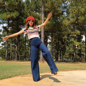 STILL W/TAG 1970s HIGH WAISTED BELL BOTTOM JEANS